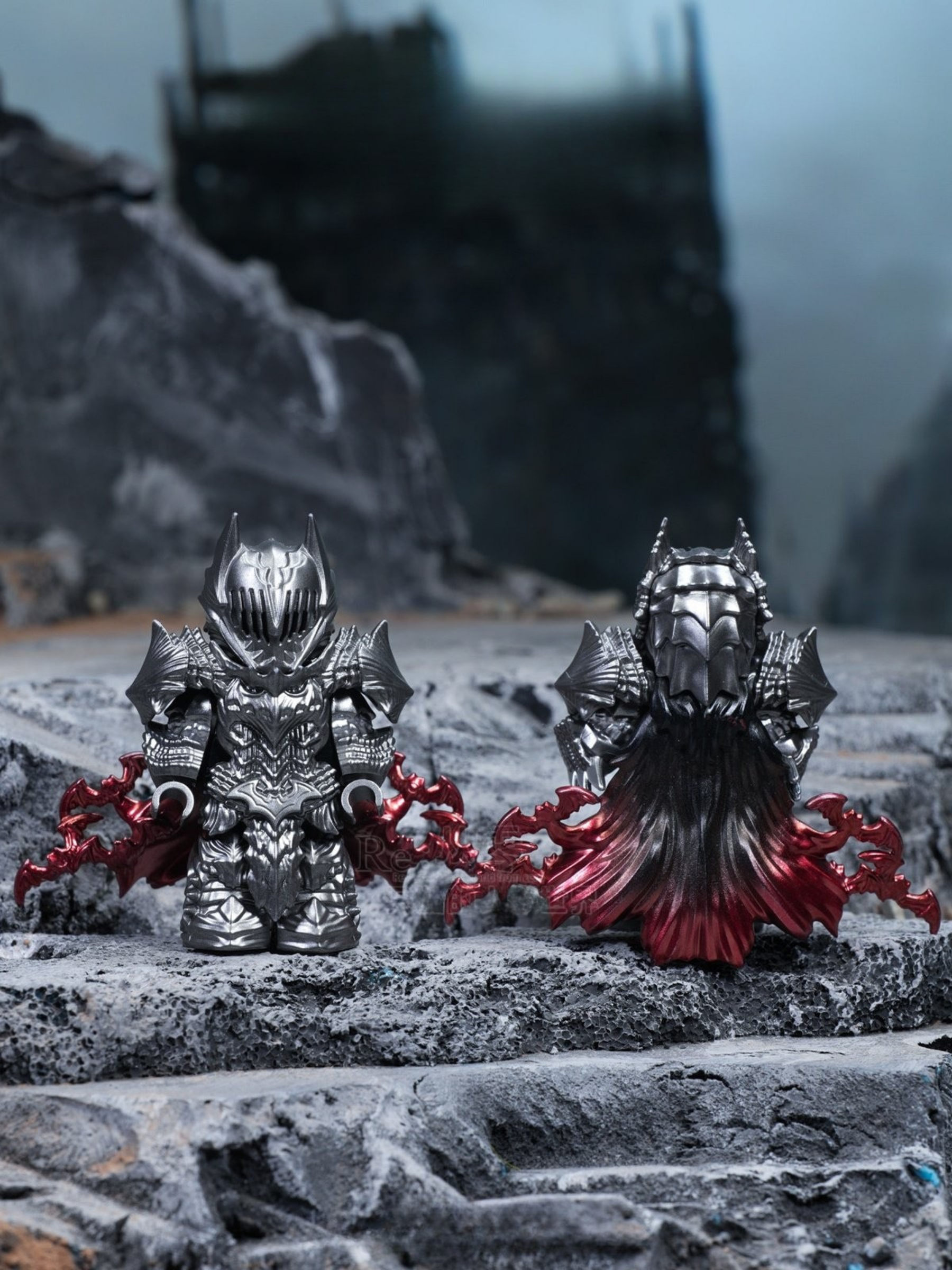 DC Berserker Batman Minifigure