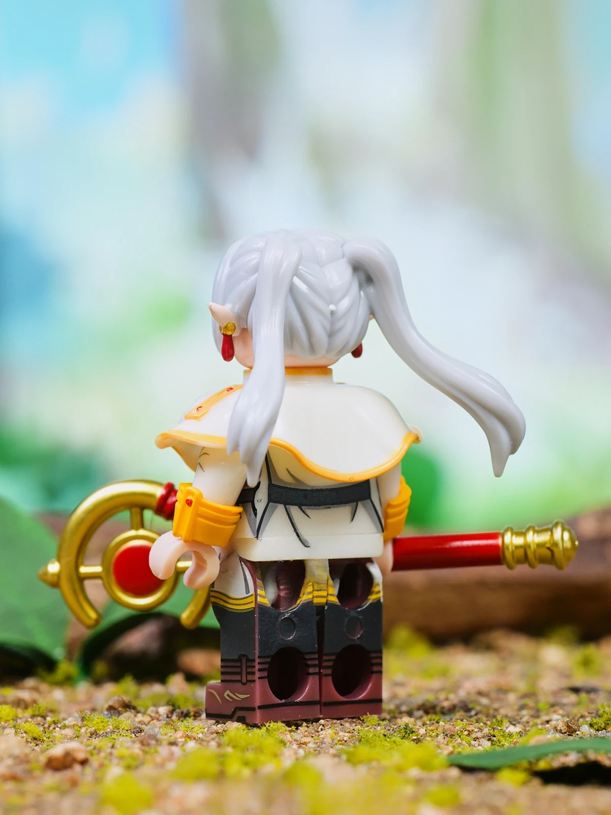Frieren: Beyond Journey's End Minifigure